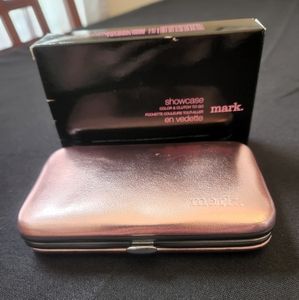 Avon Mark Showcase Color and Clutch To Go